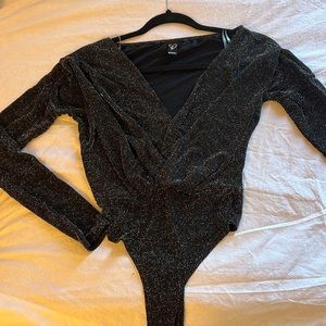 Four Blouse Bundle: Zara & Windsor . Shimmery & printed long sleeve blouses